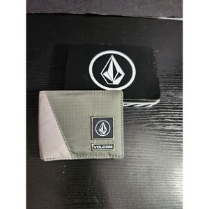 Volcom Bi Fold Wallet and Gift Tin Olive Green Canvas Black Leather Interior